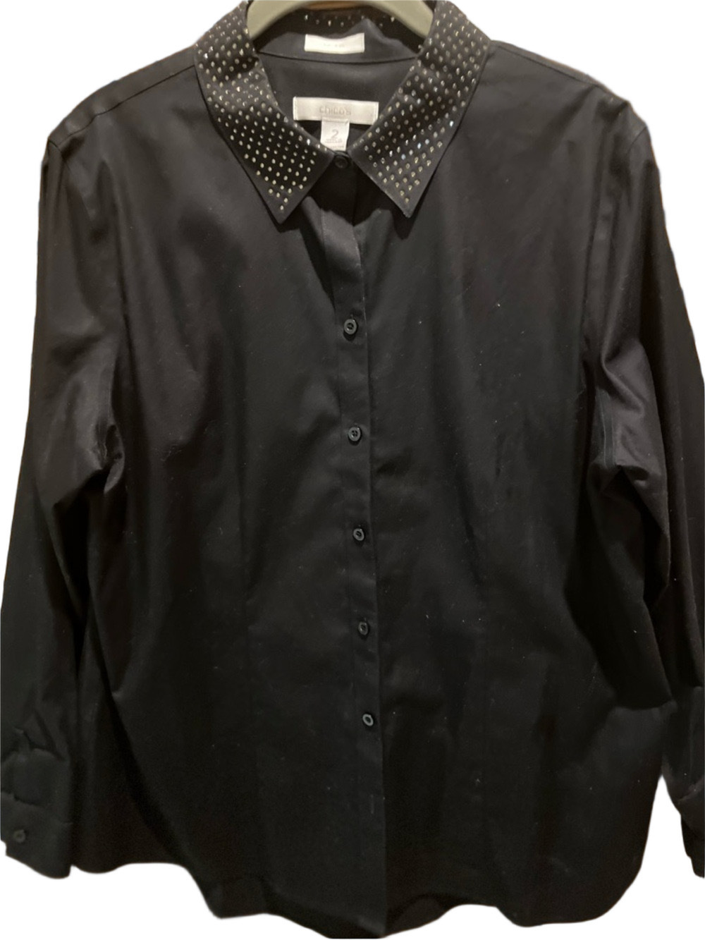 51. WOMENS CHICO’S 2/L DETAIL TOP - Picture 2 of 5
